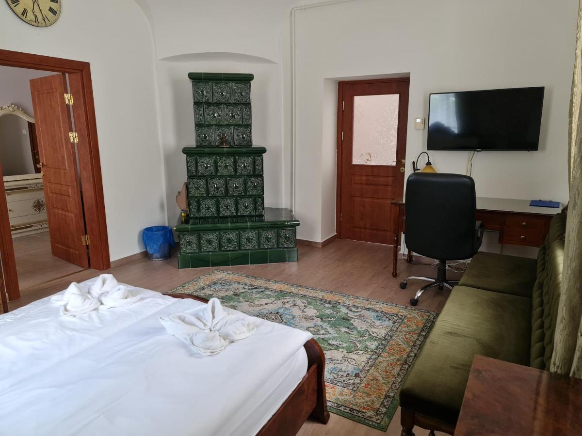 My-Lord Luxapartman Eger Eksteriør bilde